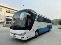 北京55人大巴租一天多少钱？实用报价与